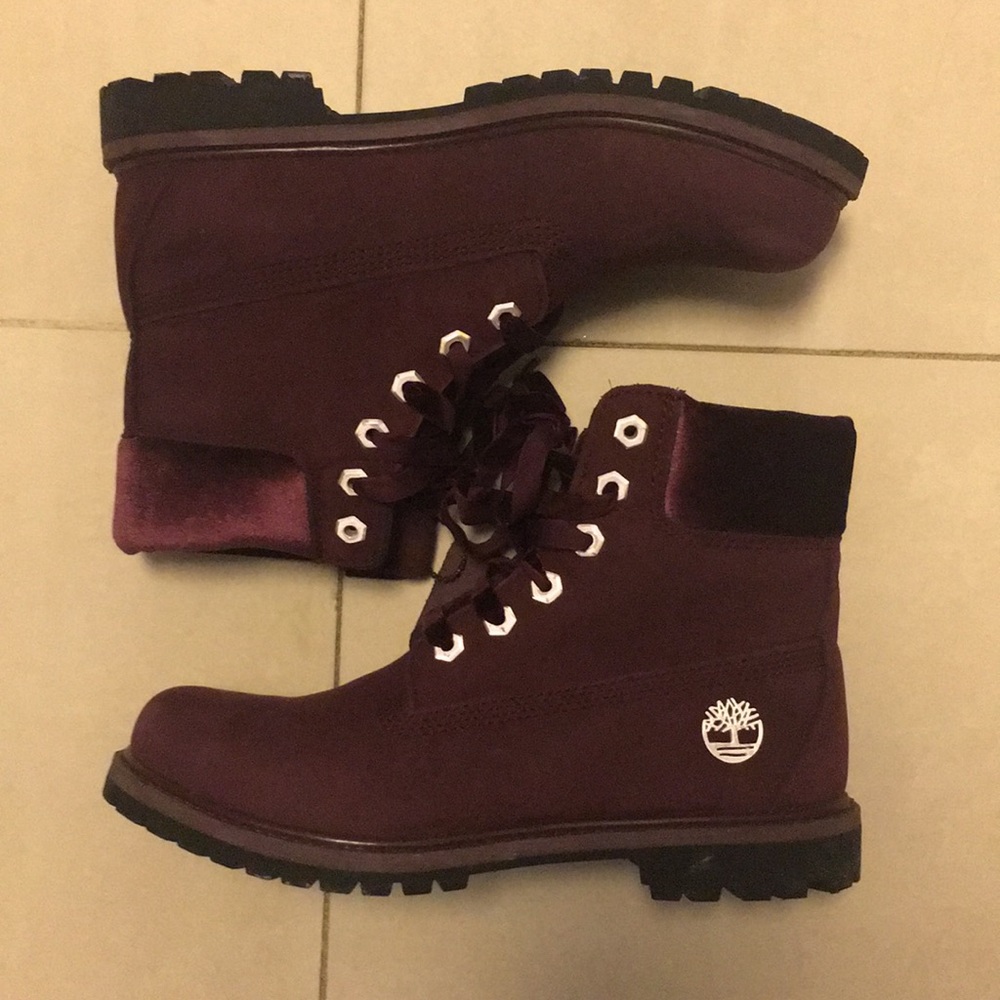Timberland womens velvet